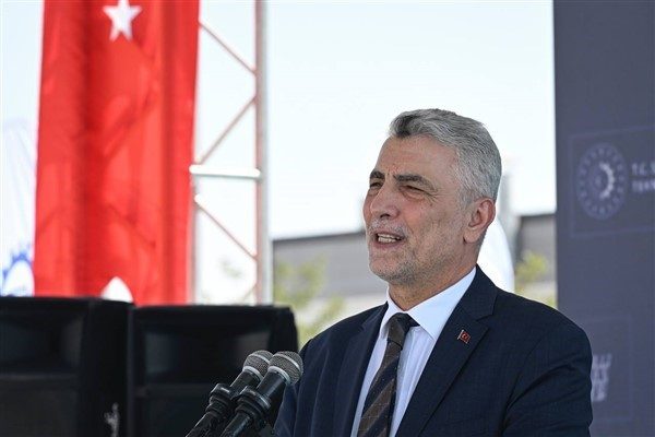 BOLAT, ERZURUM’DA İŞ DÜNYASI İLE BULUŞTU