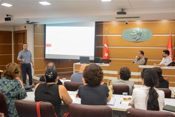 BORNVA BELEDİYESİNDE İÇ DENETİM SİSTEMİ KURULDU