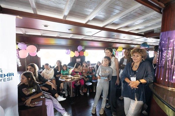 İzmir’de Kadınlar ve Kız Çocukları İçin Deniz Yolculuğu!