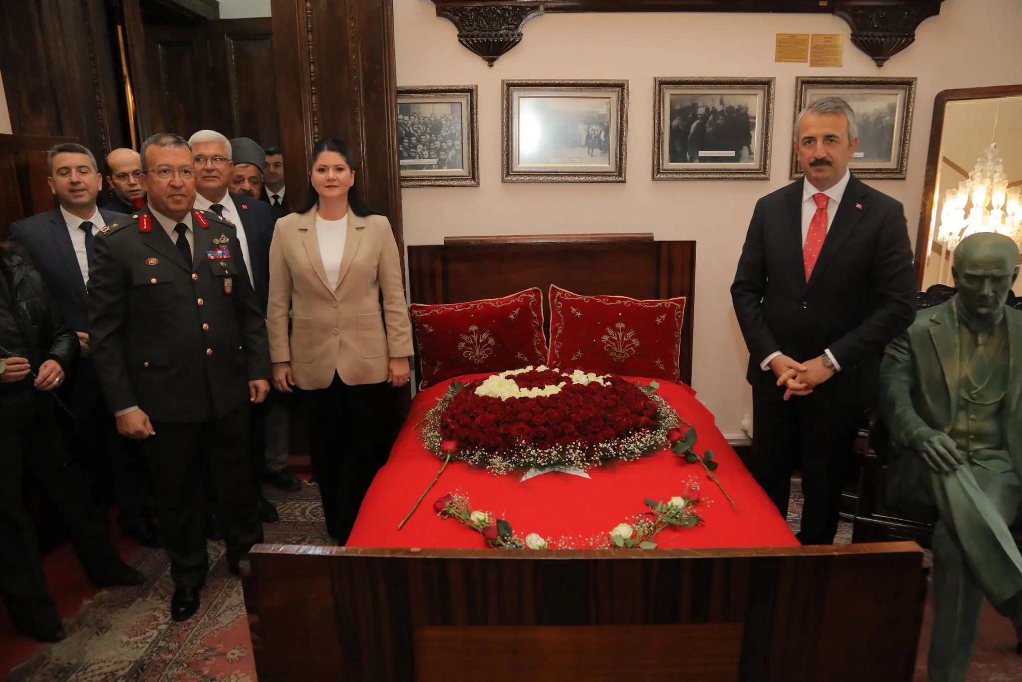 EDİRNE, ATA’SINI 95 YILLIK BİR GURURLA SELAMLADI!