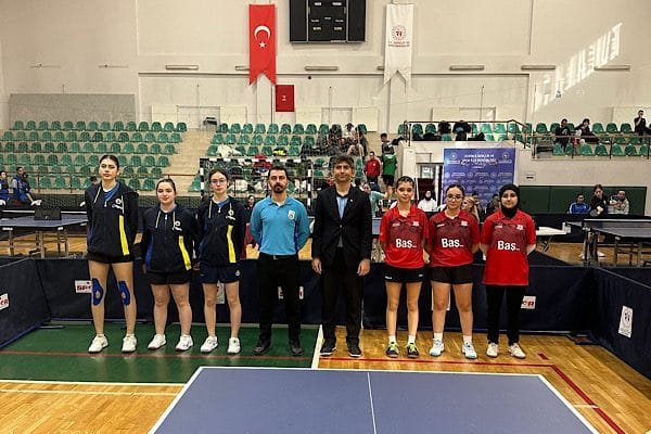 Yalova Takımı Masa Tenisi Şampiyonası’nda Bölge 3.’sü Oldu