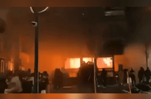 İsviçre’de Yılbaşı Gecesi Facia: Kayak Merkezinde Patlama