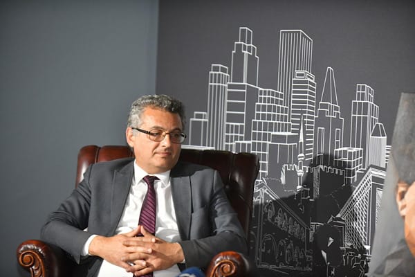 KKTC Lideri Erhürman’dan Bayrağa Uzanan Ellere Sert Mesaj