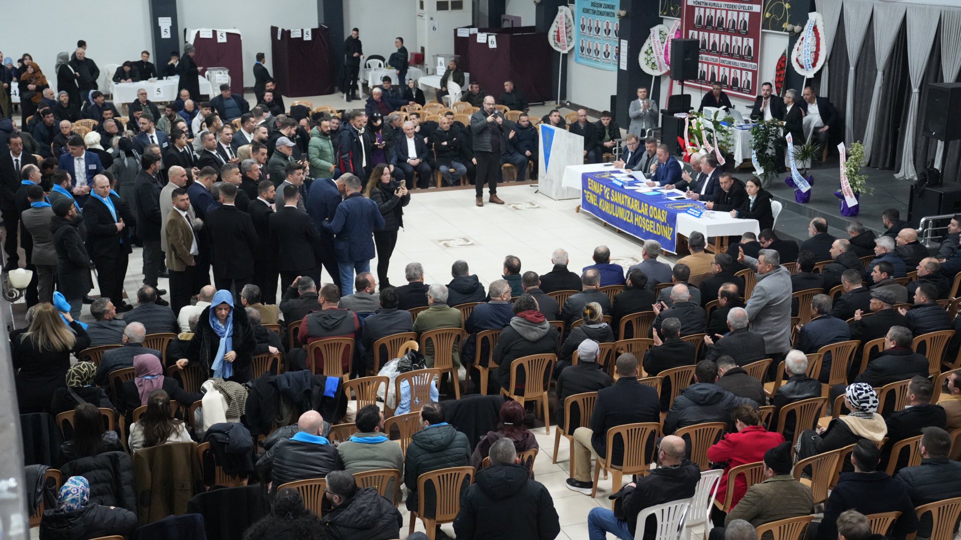 Biga’da Örnek Seçim Atmosferi