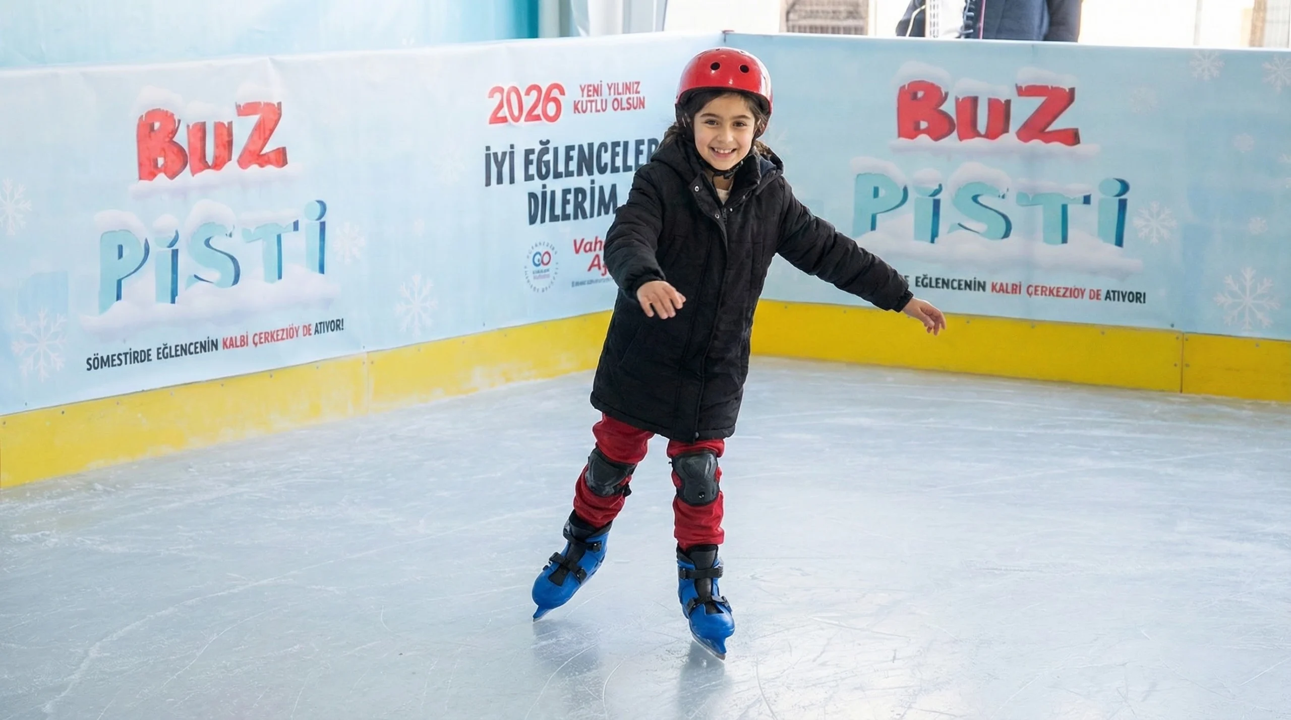 Çerkezköy’de Buz Pisti Eğlencesi Başladı