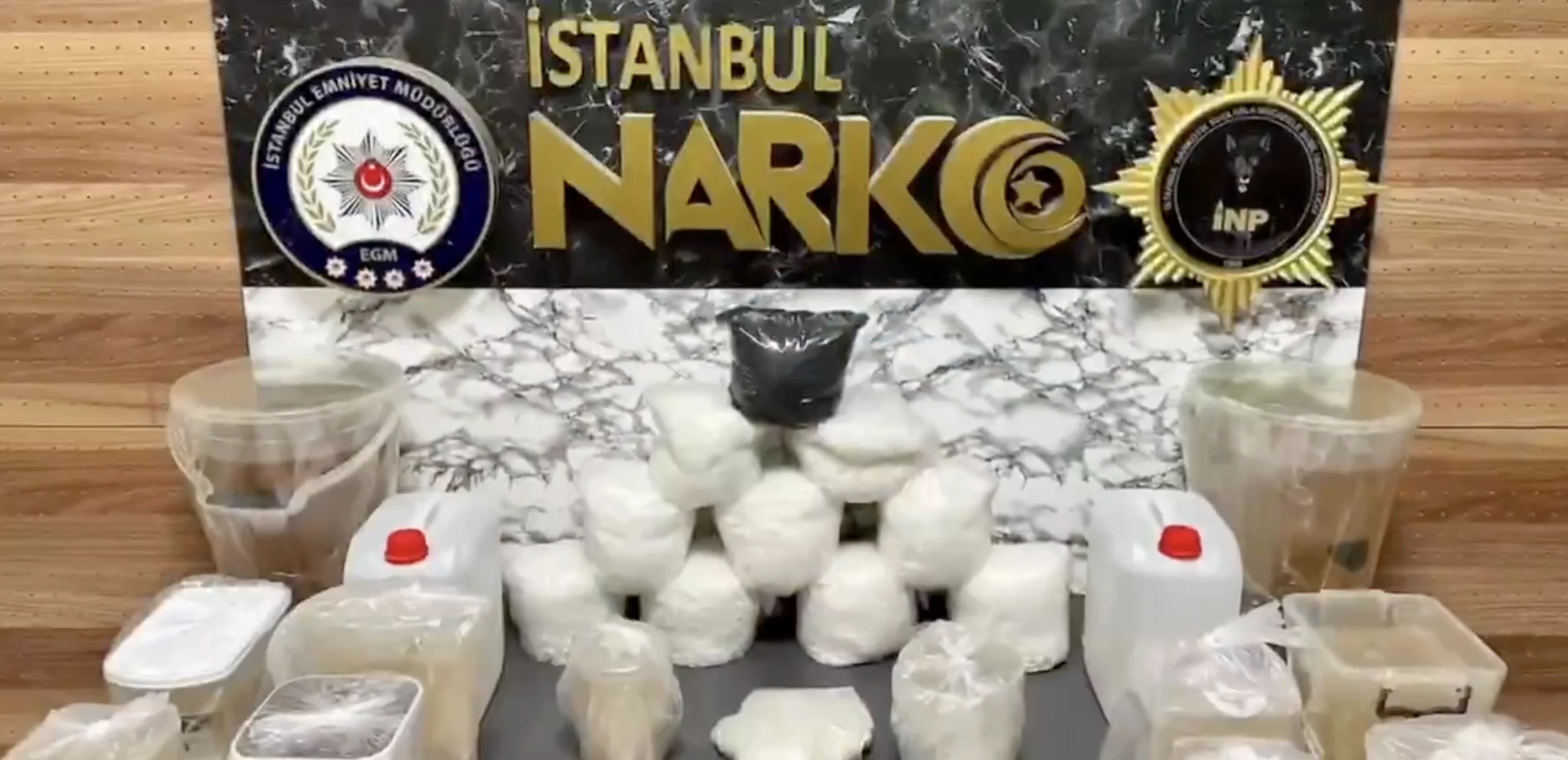 Beylikdüzü’nde Zehir Tacirlerine Darbe: 42 Kg Madde