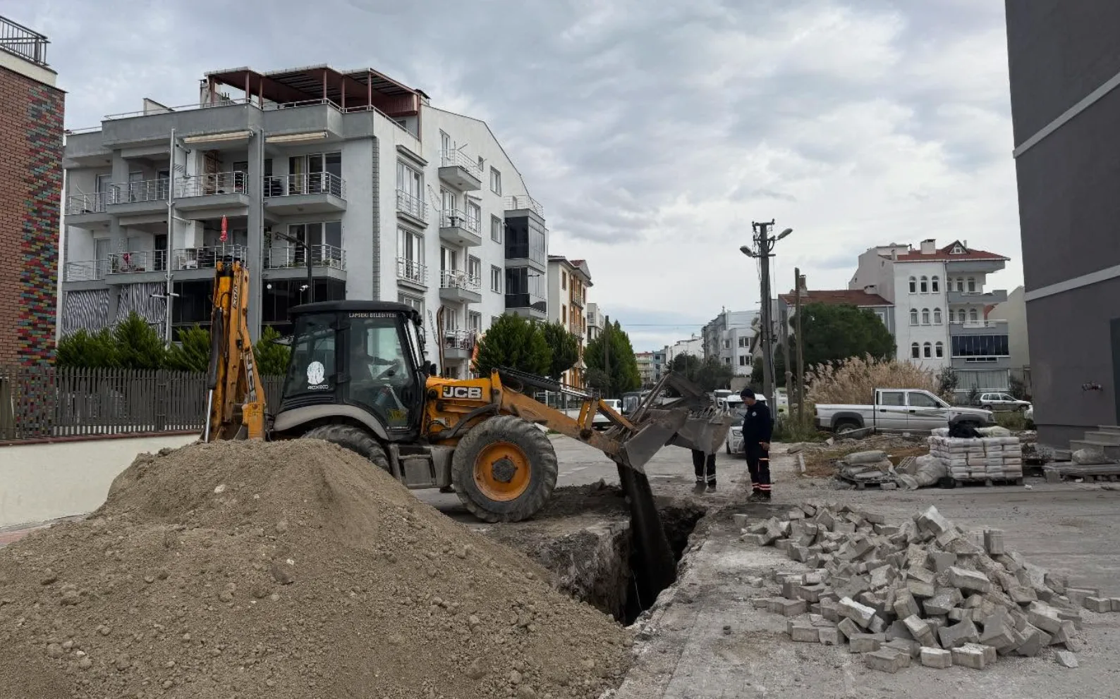 Lapseki’de Hizmet Seferberliği: Dört Kolda Çalışma