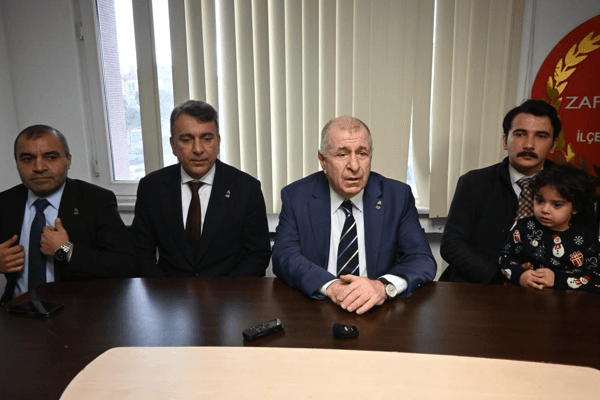 Özdağ: İstanbul Üç Ülke Nüfusuna Eşdeğer