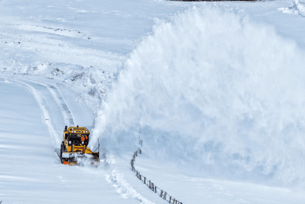 Van’da Karla Mücadele: 1,5 Metre Karı Aşıyorlar