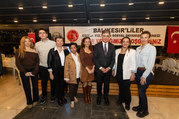 İzmir’de Balıkesirliler Gecesi Tarihi Birlik Vurgusu