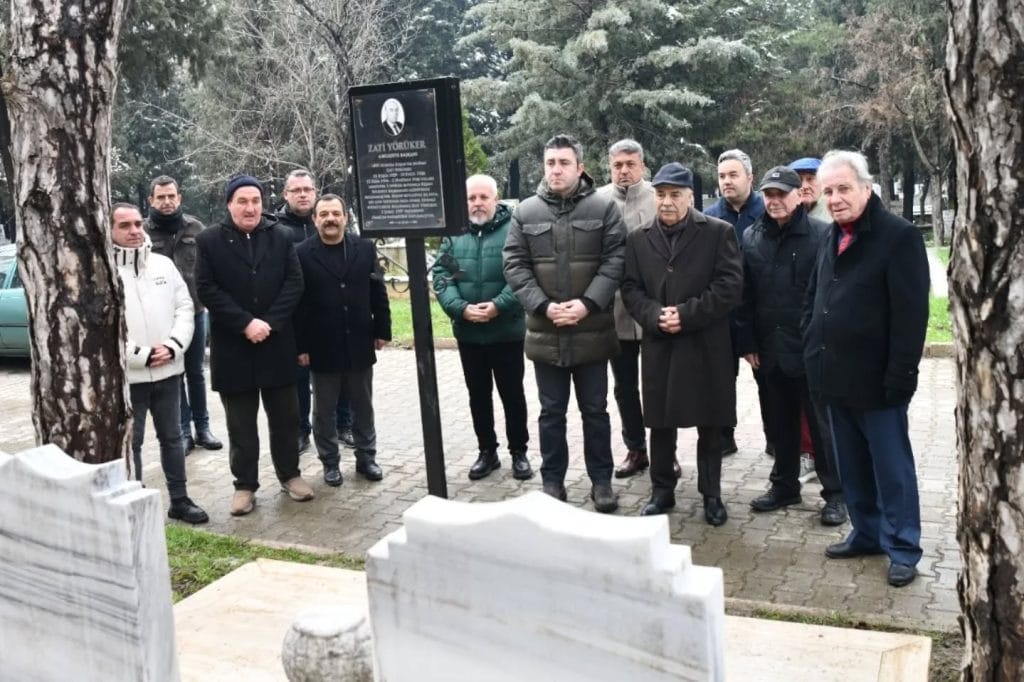 Keşan’ın unutulmaz ismi Hüseyin Zati Yörüker için 29. ölüm yıl dönümünde vefa töreni düzenlendi. Keşan Belediyesi’nden anlamlı anma.