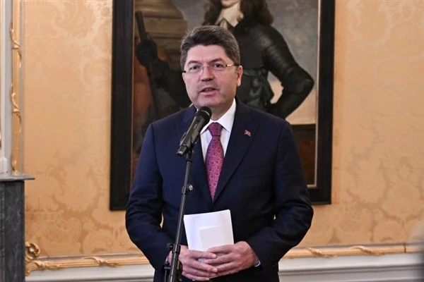 Adalet Bakanı Tunç’tan Gençlere Türkiye Yüzyılı Mesajı