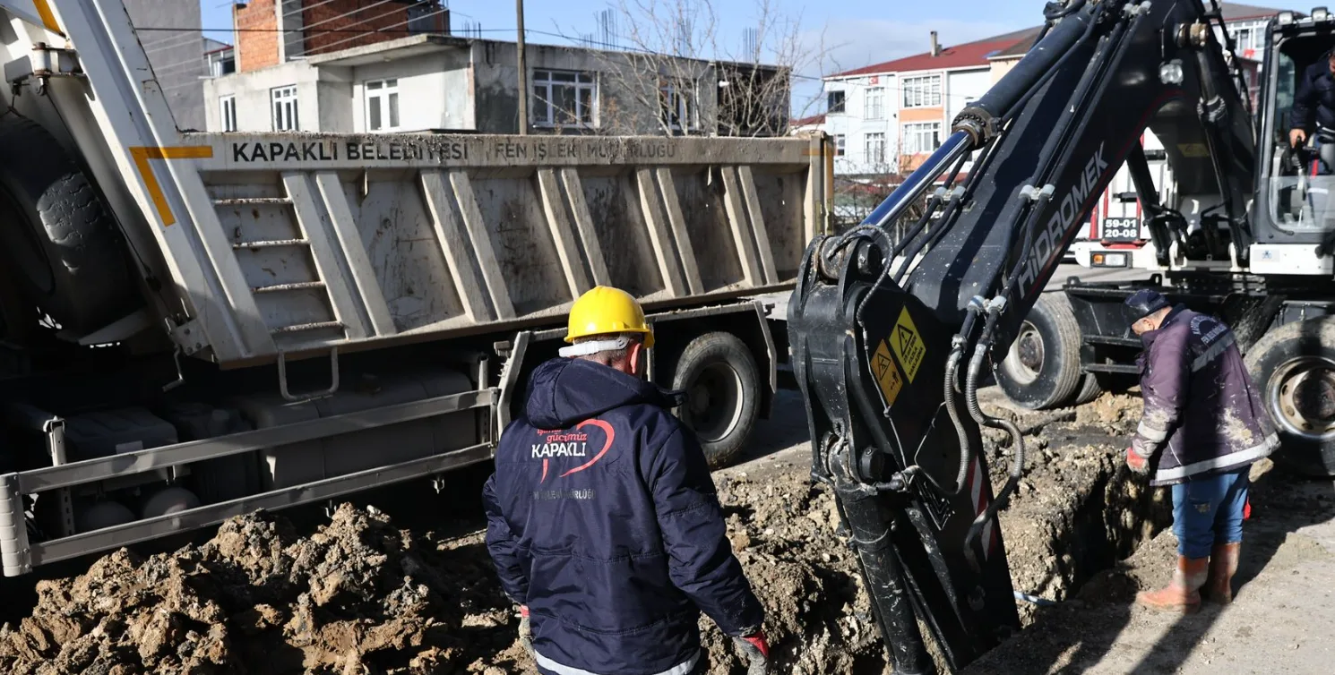Kapaklı’nın Dört Bir Yanında Fen İşleri Mesaisi