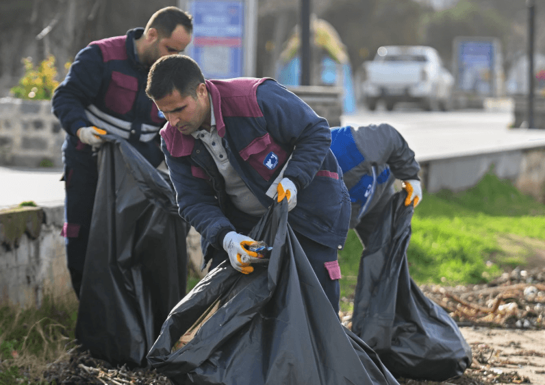 Çanakkale Kıyılarında Fırtına Mesaisi