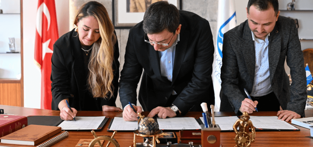 Çanakkale Katı Atık Yönetim Birliği (ÇAKAB) ve Kentsel Hizmetler A.Ş. bünyesindeki çalışanlar için imzalanan 2026 yılı maaş artışı sözleşmesi.