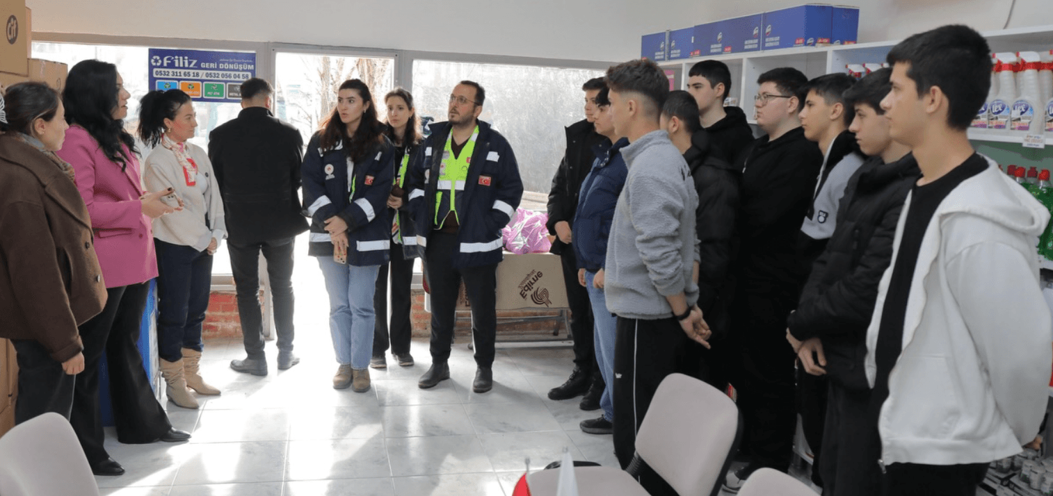 Edirne’de Sıfır Atık Marketi Dolup Taşıyor