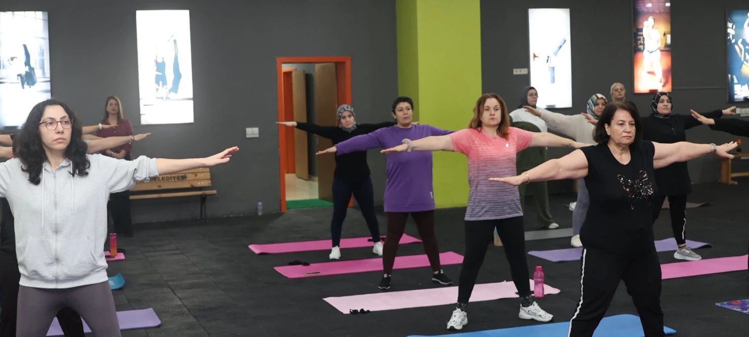 Kapaklı’da Kadınlar Güne Sporla Merhaba Diyor