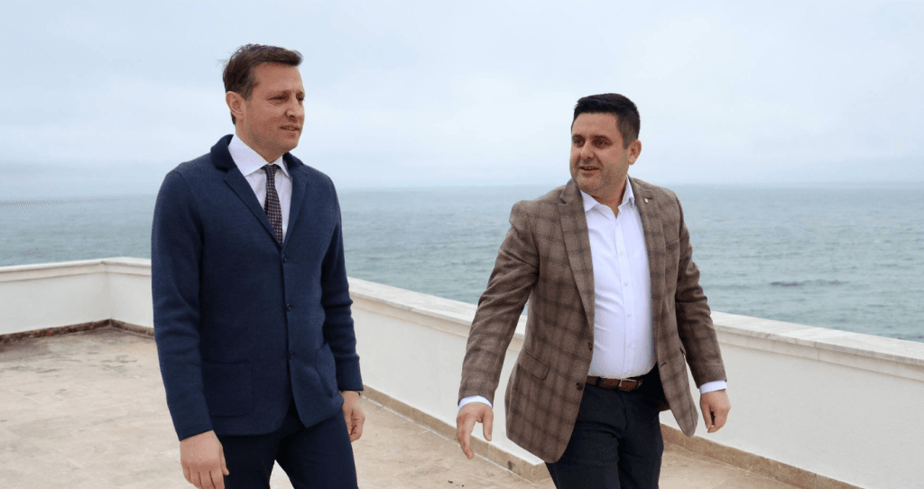 Çerkezköy ve Kıyıköy belediye heyetleri, beldenin turizm potansiyelini artıracak sahil düzenleme alanlarında incelemelerde bulunuyor.