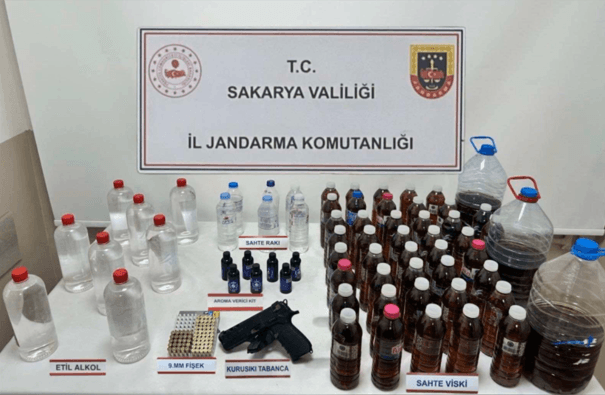 Sakarya’da Sahte Alkol Operasyonu Jandarmadan Geçit Yok