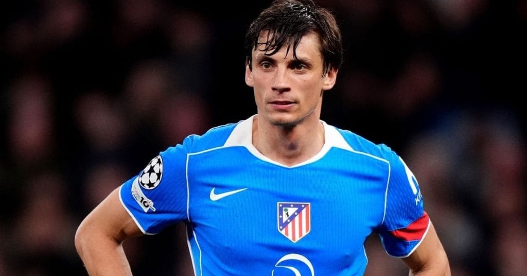 Fenerbahçe’de 23 maçta 24 gole doğrudan katkı sağlayan Marco Asensio, İspanya Milli Takımı’nın Dünya Kupası kadrosuna girmek için vites yükseltti. Eric Garcia ve Robin Le Normand arasındaki savunma rekabeti de kızışırken, Luis de la Fuente’nin vereceği karar merakla bekleniyor.