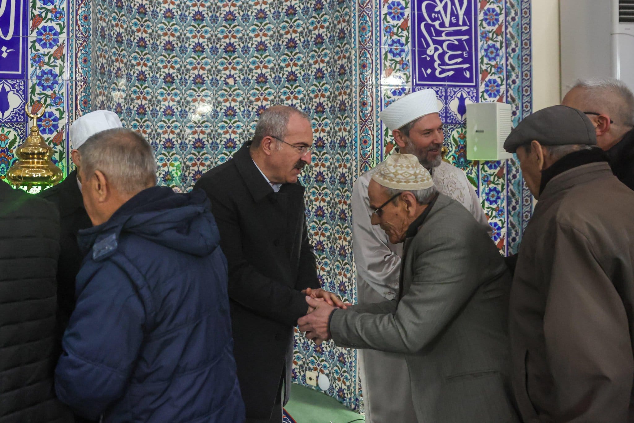 Vali Ömer Toraman Bayram Namazını Şehitler Camii’nde Kıldı