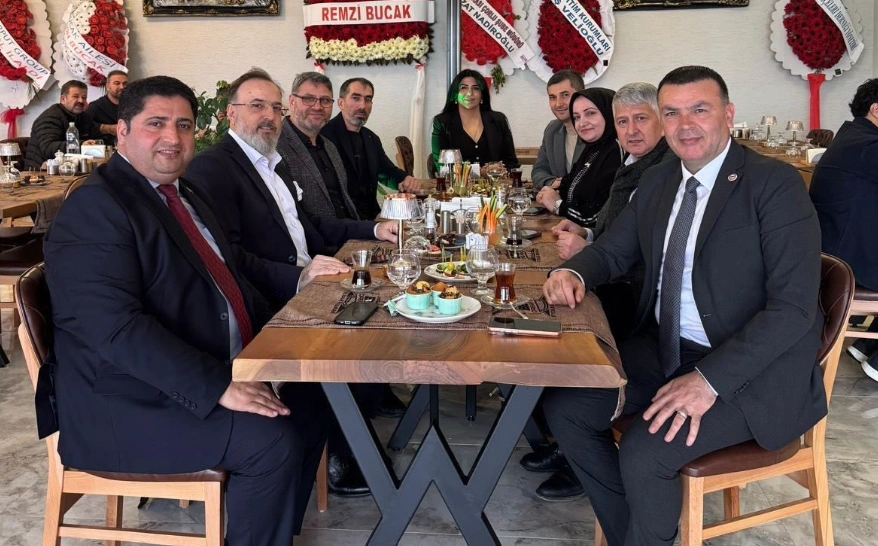 Çerkezköy’de Bes Dream Et ve Balık Restaurant görkemli bir törenle açıldı. Mustafa Yel, Nihat Tanrıkulu ve Akın Yılmaz'ın katıldığı açılışın tüm detayları haberimizde.