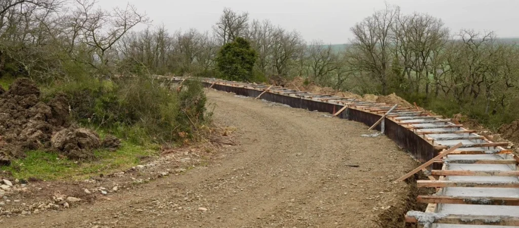 Çorlu Belediyesi'nin can dostlar için başlattığı Doğal Yaşam Alanı Projesi'nde inşaat sürüyor. Haziran'da açılacak tesis, 7500 köpek kapasitesine ulaşabilecek.