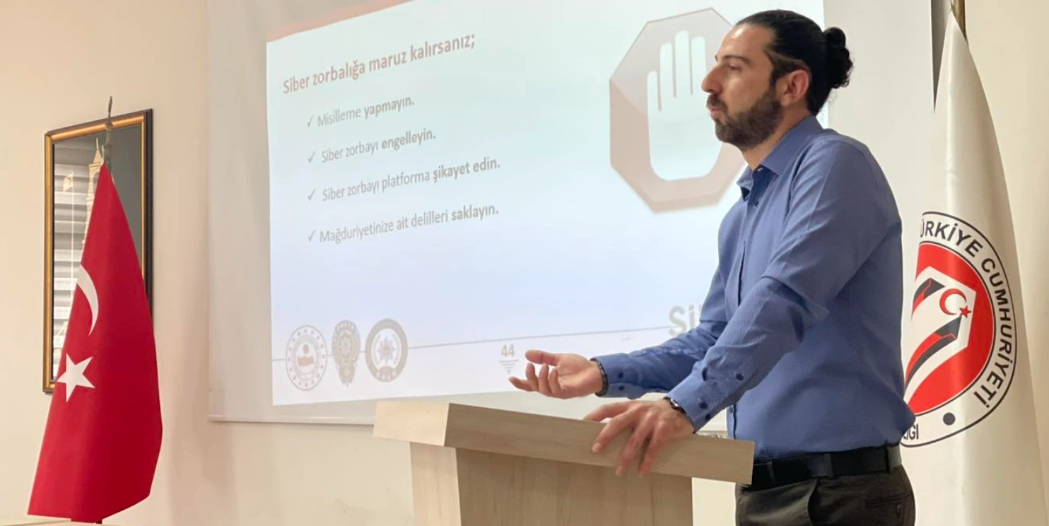 Eceabat’ta Siber Suçlara Karşı Dev Farkındalık Eğitimi