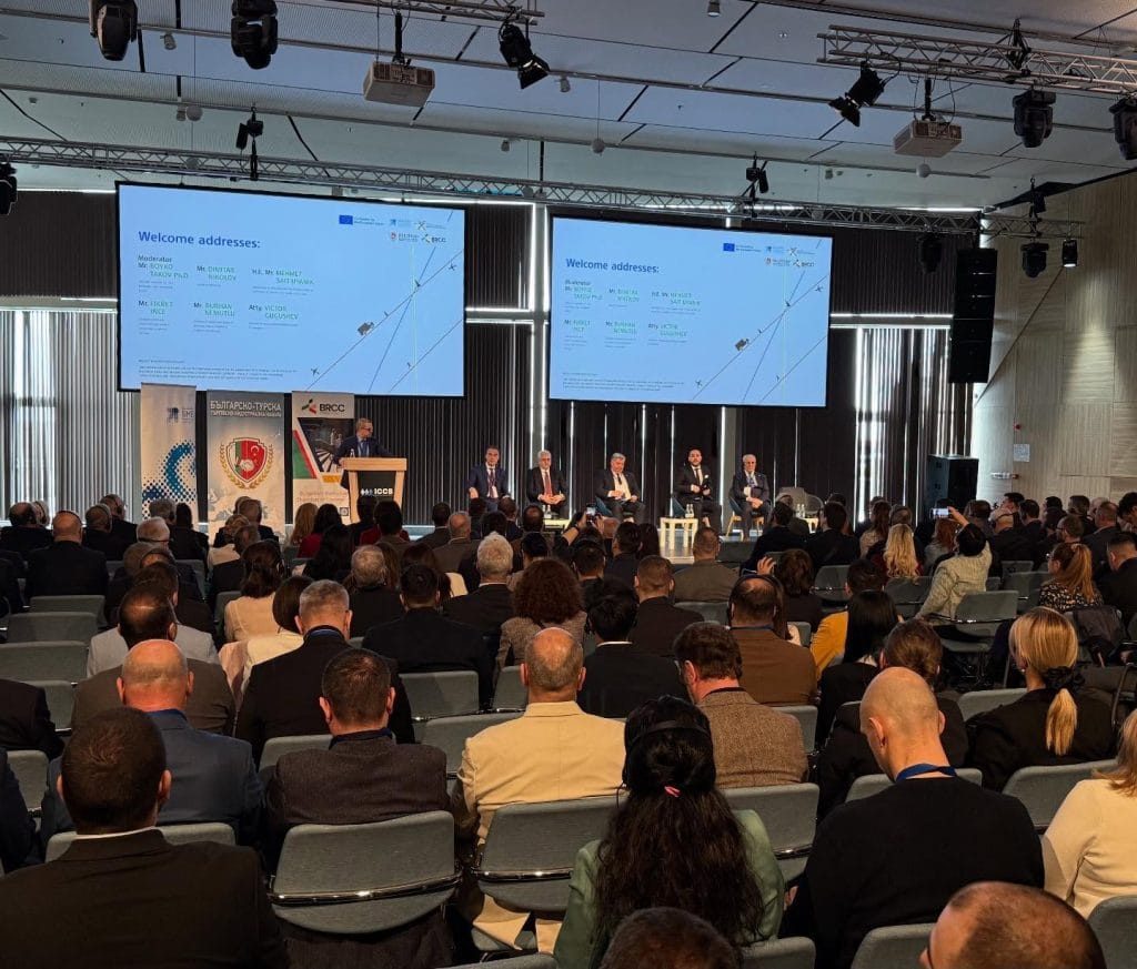 Edirne Ticaret ve Sanayi Odası (ETSO) Başkanı Sezai Irmak, Burgas’ta gerçekleşen 4. Burgas İş Forumu ile bölgesel ticareti güçlendirecek adımlar attı.