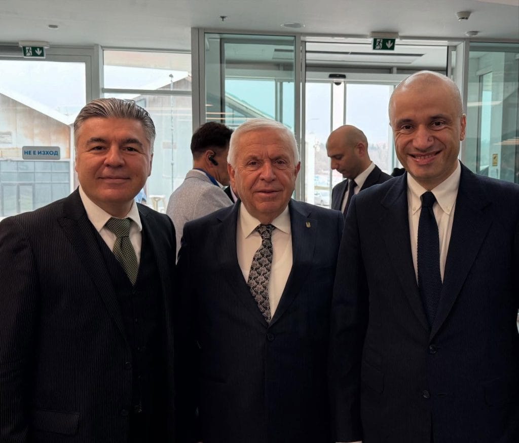 Edirne Ticaret ve Sanayi Odası (ETSO) Başkanı Sezai Irmak, Burgas’ta gerçekleşen 4. Burgas İş Forumu ile bölgesel ticareti güçlendirecek adımlar attı.