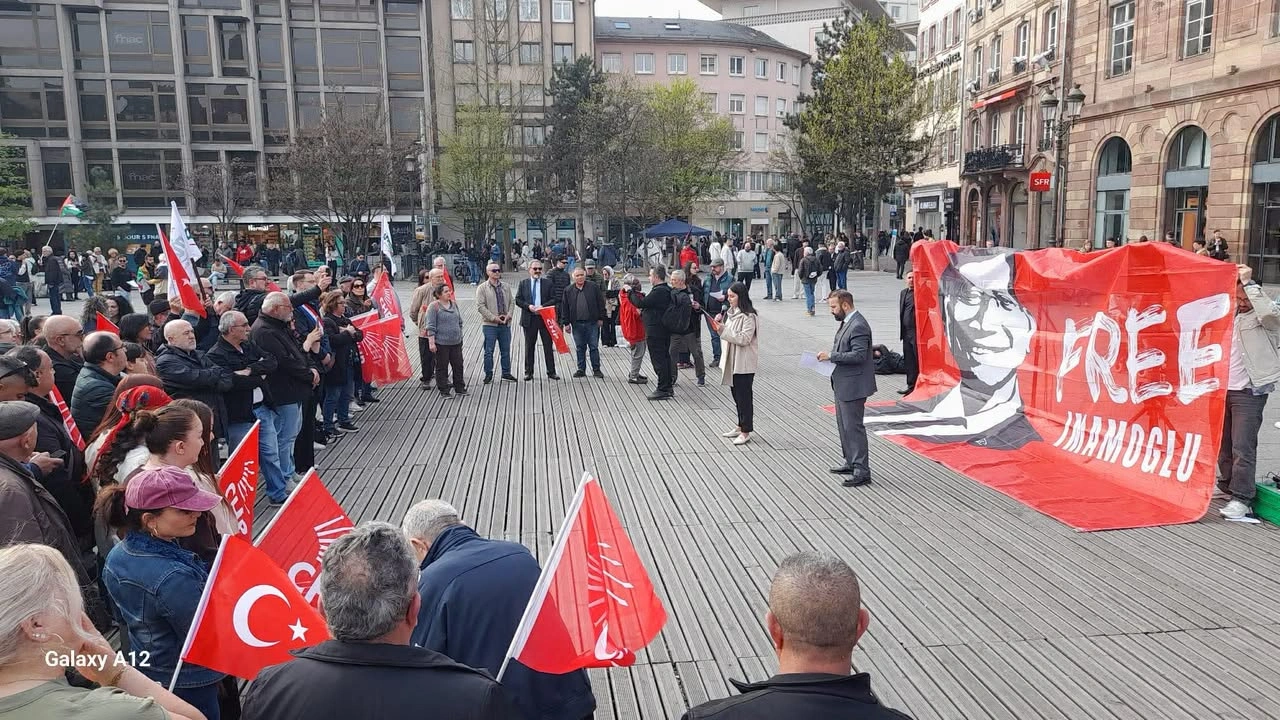 Strasbourg’da İmamoğlu İçin Demokrasi Nöbeti