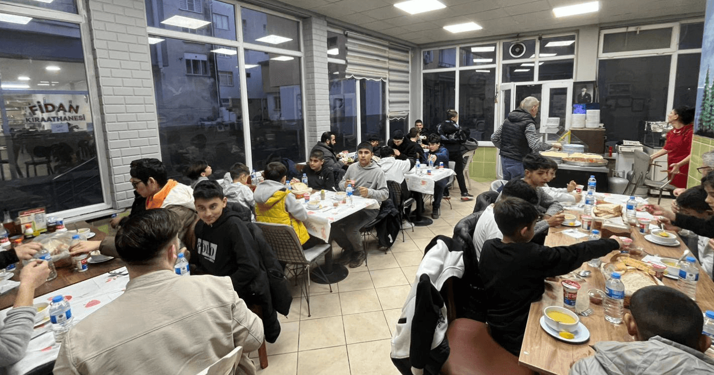 Havsa’da İyilik Timi Gençleri İftar Sofrasında Buluştu