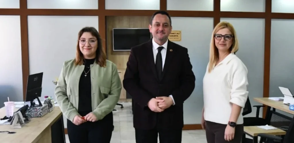 Keşan Belediyesi, 8 Mart Dünya Kadınlar Günü kapsamında kadın mesai arkadaşlarıyla buluştu. Üreten ve değer katan kadınların günü coşkuyla kutlandı.