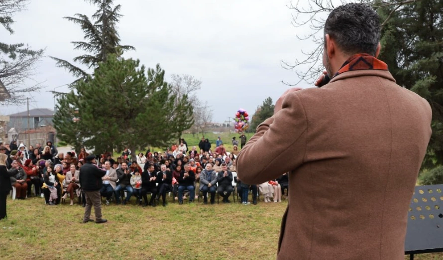 Babaeski'de geleneksel Mart Dokuzu Şenliği kutlandı. Milletvekili Ahmet Gökhan Sarıçam ve Kaymakam Tamer Orhan'ın katıldığı şenlikte baharın gelişi coşkuyla karşılandı.