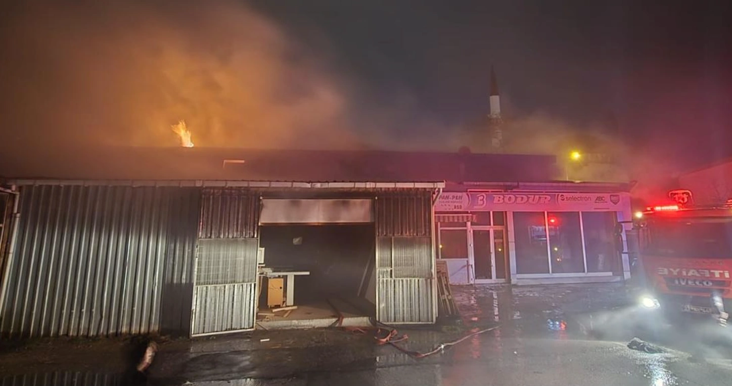 Edirne Eski Sanayi Sitesi’nde Korkutan Yangın