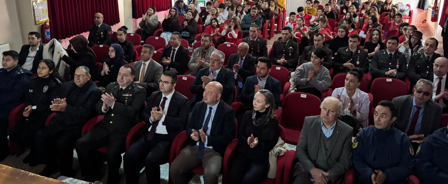 Bozcaada’da İstiklal Ruhu Mehmet Akif Ersoy Anıldı