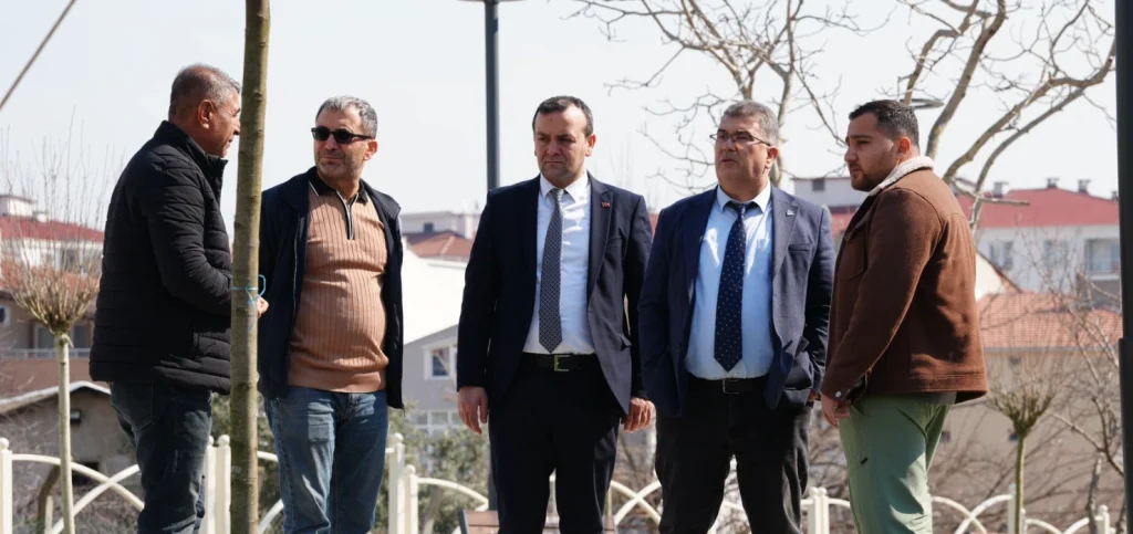 8 Mart'ta açılacak olan Çorlu Manolya Kadın Eğitim Merkezi'nin iç mekan hazırlıkları ve inceleme anı.