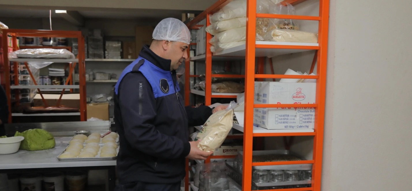 Bayram Öncesi Sıkı Denetim: Zabıta Ekipleri Sahaya İndi