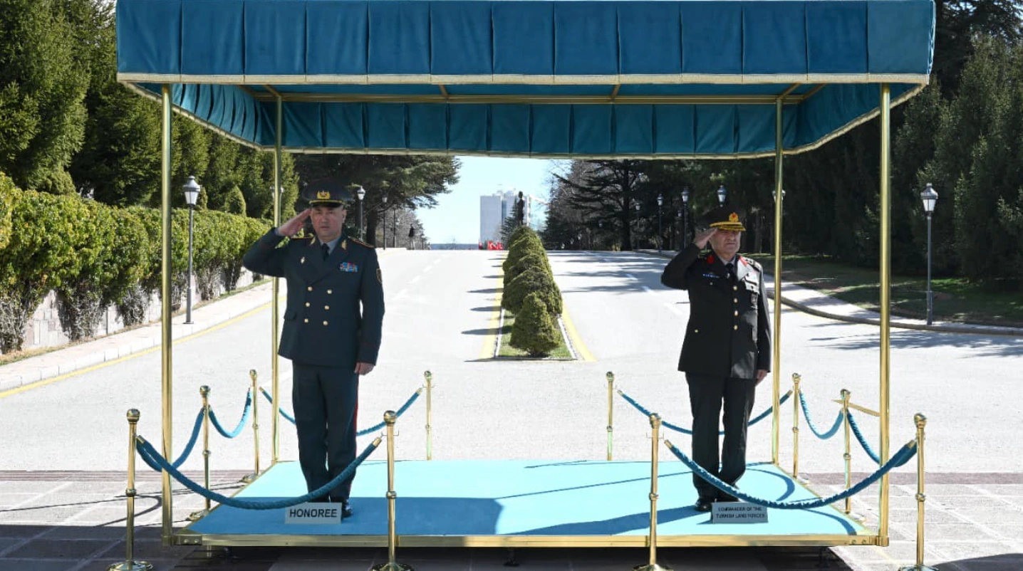 Türk ve Kazak Komutanlar Bir Arada