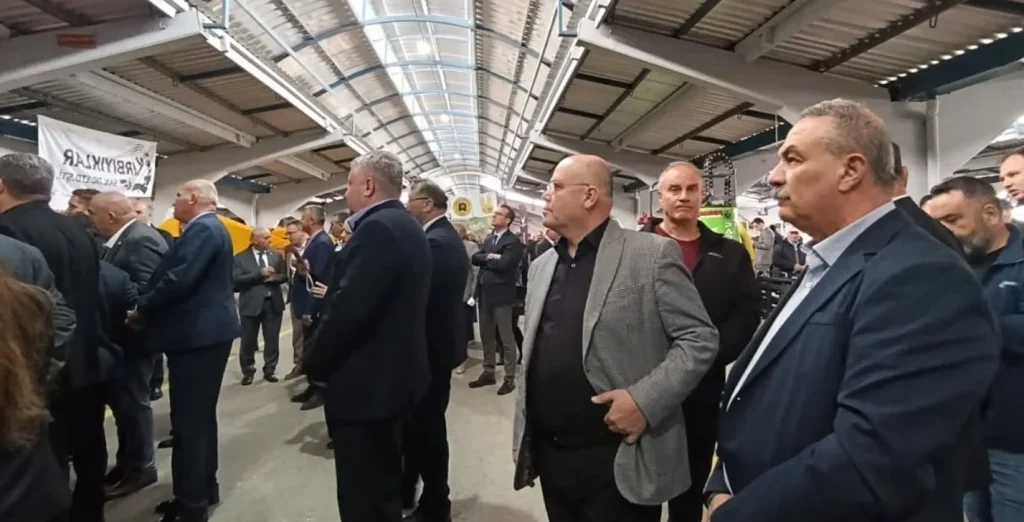 25. Edirne Tarım ve Sanayi Fuarı görkemli bir törenle açıldı. Uzunköprü Belediye Başkan Yardımcısı Hidayet Kahveci'nin de katıldığı dev organizasyonun detayları haberimizde.