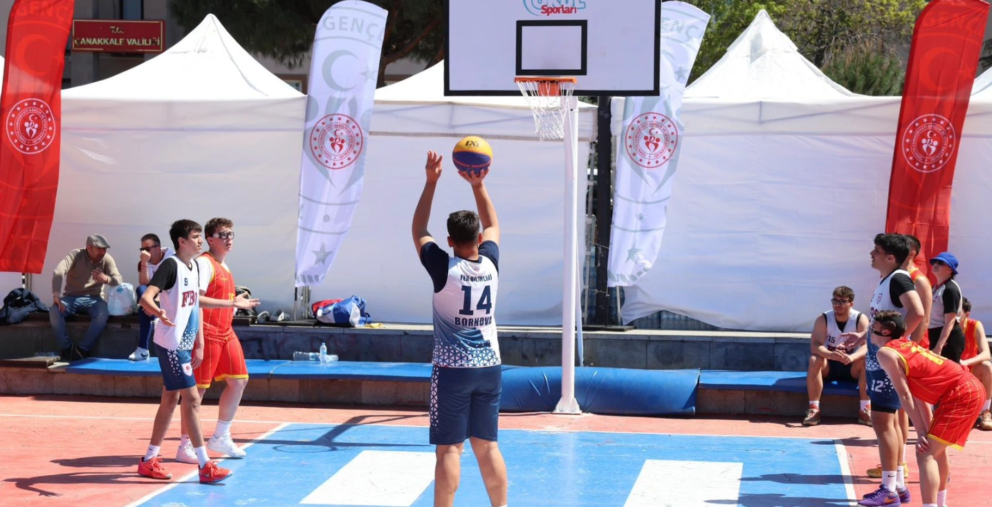 Çanakkale’de Okul Sporları Heyecanı