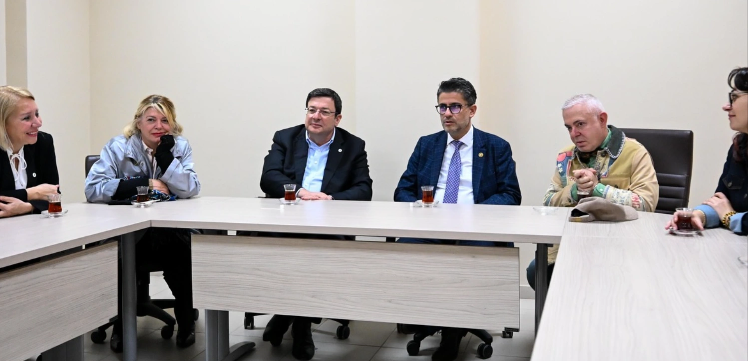 Çanakkale’de Atatürk Posterleri Sergisi Açıldı