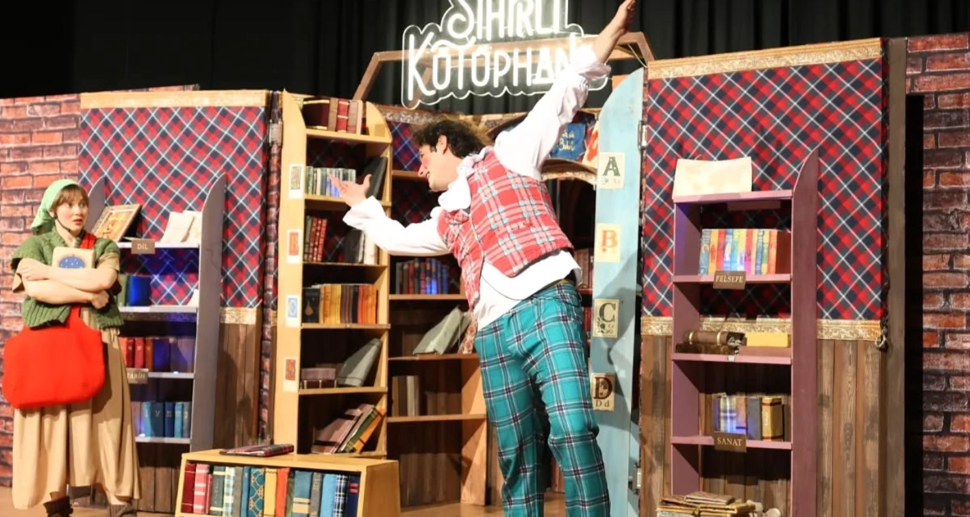 Çerkezköy’de Kütüphane Haftası’na Renkli Tiyatro Dokunuşu