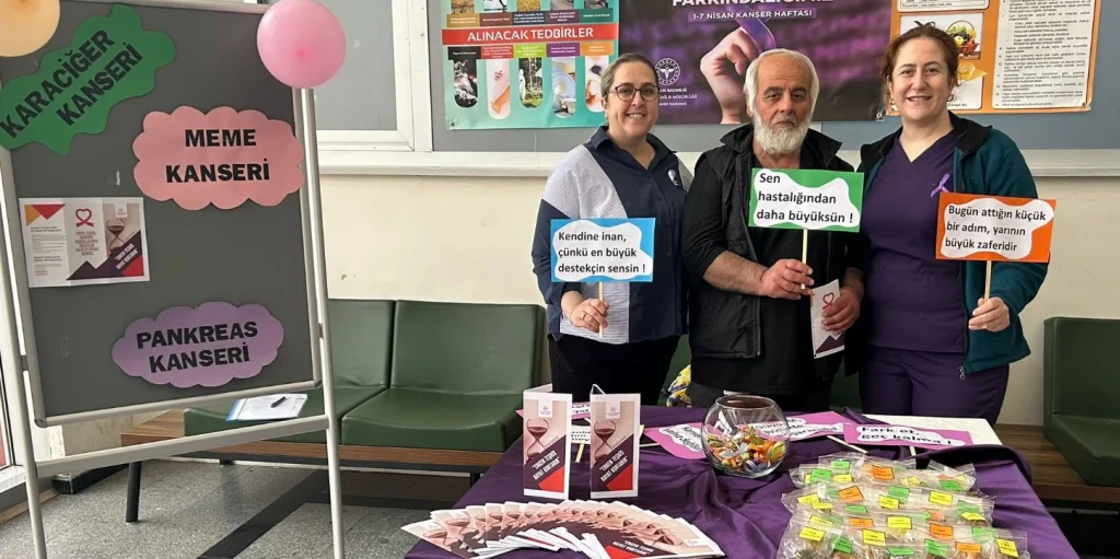 Çorlu Devlet Hastanesi'nde Kanser Haftası farkındalık etkinlikleri. Erken teşhisin önemi, KETEM ücretsiz tarama hizmetleri ve kanserden korunma yolları üzerine uzman bilgilendirmesi.