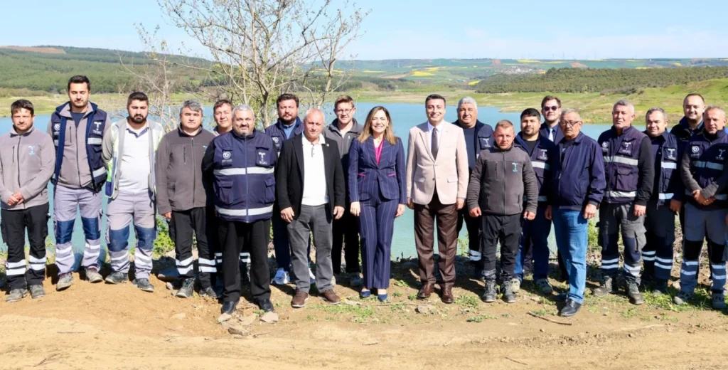 Tekirdağ Büyükşehir Belediye Başkanı Dr. Candan Yüceer ve TESKİ ekipleri, Naip Barajı ve Yazır Göleti'nde su yönetimi incelemelerinde bulundu. Barajlardaki son durum ve su tasarrufu projeleri haberimizde.