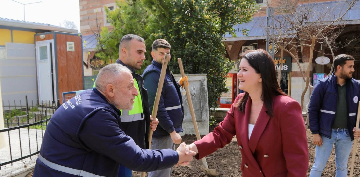 İlhan Koman Parkı’nda Estetik ve Yeşil Dönüşüm
