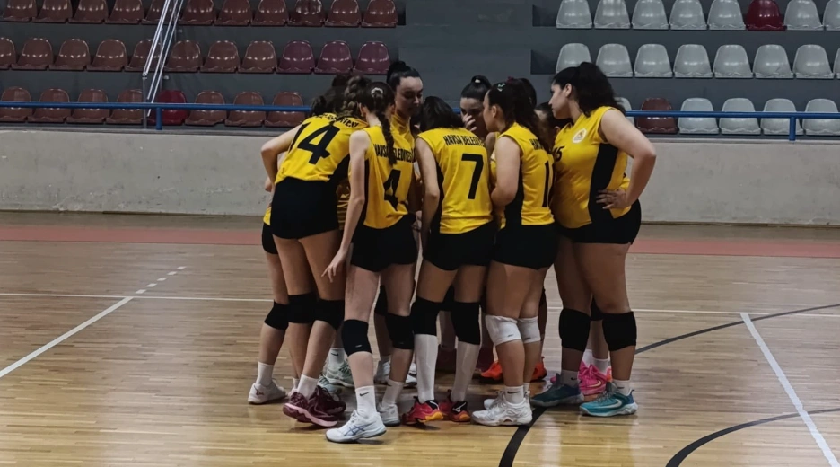 Havsa'nın Sultanları lige zaferle başladı! Havsa Belediyesi Spor Kulübü, Lüleburgaz Akademi'yi 3-0 yenerek turnuvanın açılış maçında moral depoladı.