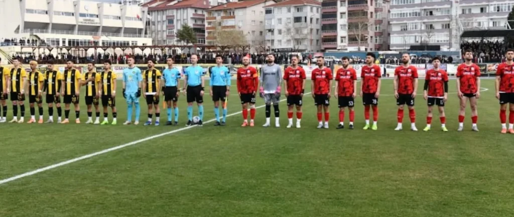 Keşanspor, Atagençspor'u 3-2 yenerek şampiyonluğa ulaştı! Keşan Atatürk Stadı'ndaki tarihi zaferin detayları ve şampiyonluk coşkusu haberimizde.