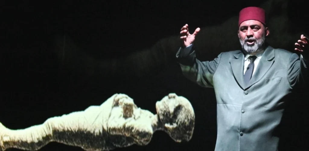 Kırklareli'nde "Firavunla Yüz Yüze" tiyatro rüzgarı esti! Mehmet Akif Ersoy'un ölümsüz eseri Safahat'tan uyarlanan oyunun detayları ve geceden notlar haberimizde.