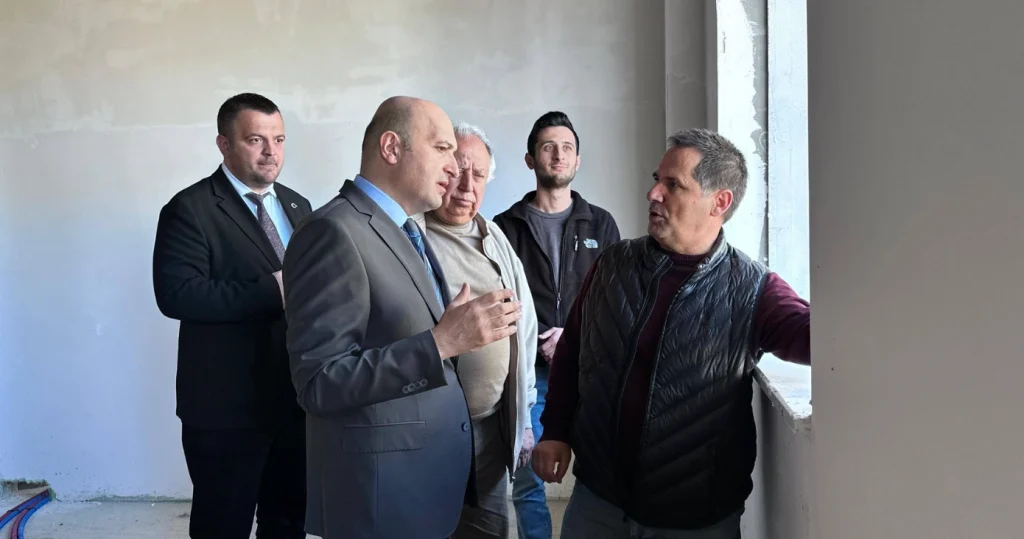 Malkara Kaymakamı Haluk Koç, Hacı İlbey İlkokulu inşaatını denetledi. Modern eğitim altyapısı ve yeni nesil okul projeleri hakkında detaylı bilgiler haberimizde. Malkara Haberler